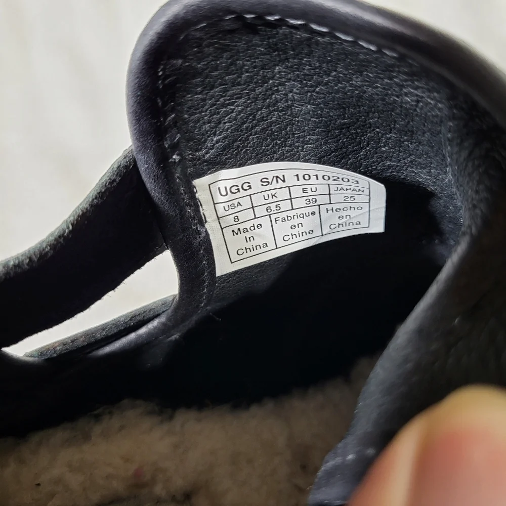 Ugg Australia Patsy Round Toe Leather Ankle Boot Size 8